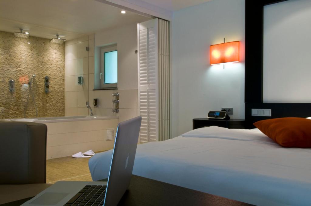 Cocoon Hotel La Rive Bourscheid Rum bild